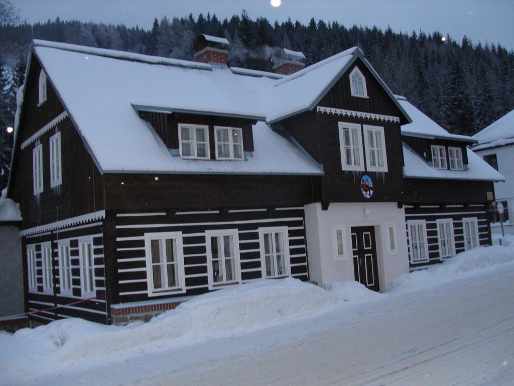 Pecka Penzion Pec pod Sněžkou Exterior foto