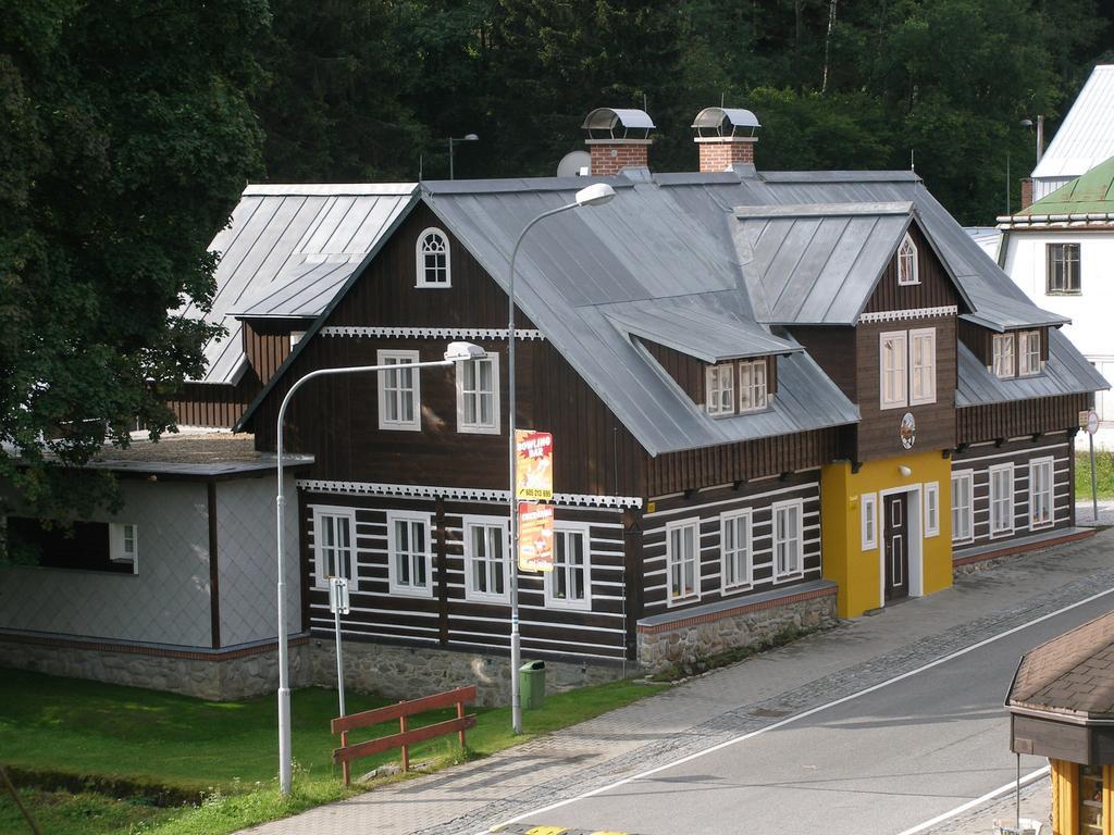 Pecka Penzion Pec pod Sněžkou Exterior foto