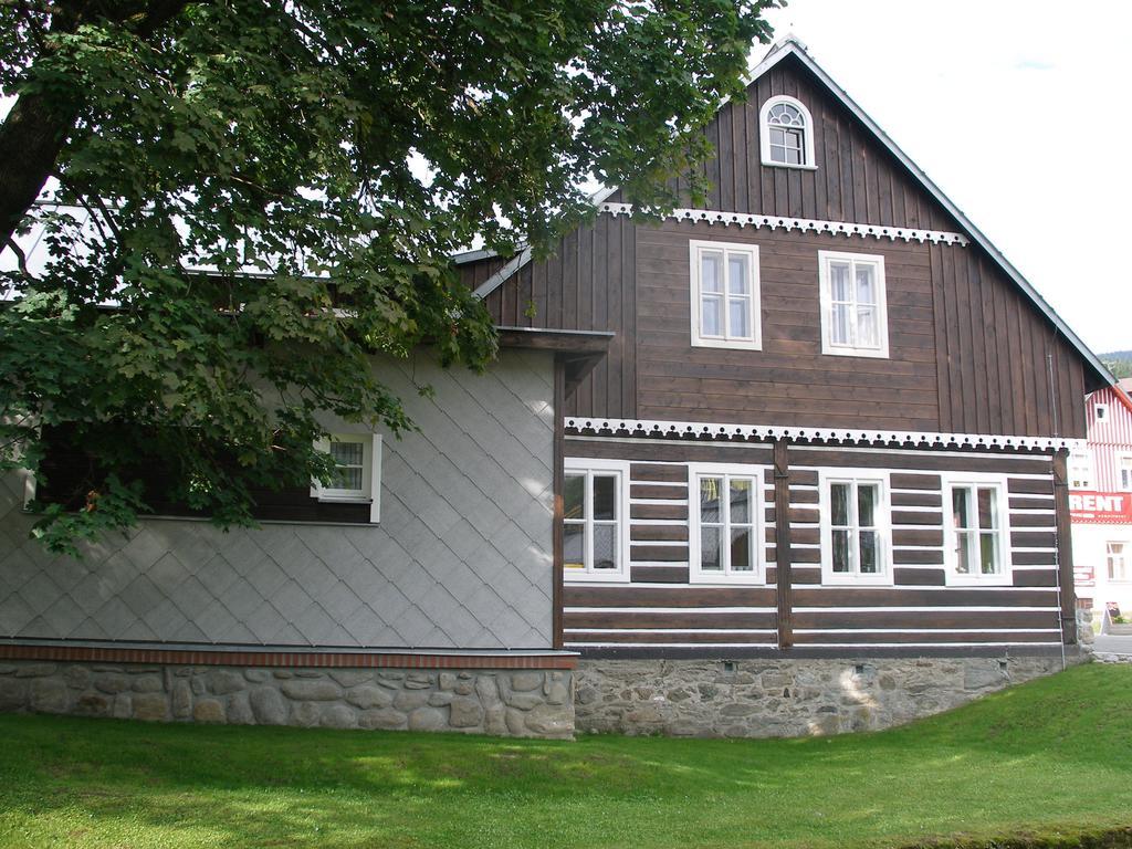 Pecka Penzion Pec pod Sněžkou Exterior foto