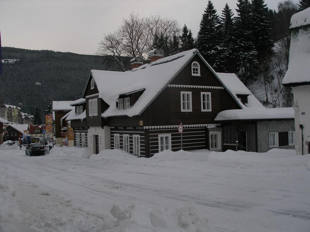 Pecka Penzion Pec pod Sněžkou Exterior foto